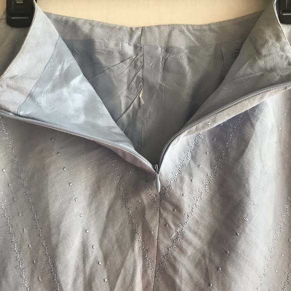 Powder blue skirt embroidered detail size 2p - Picture 5 of 6
